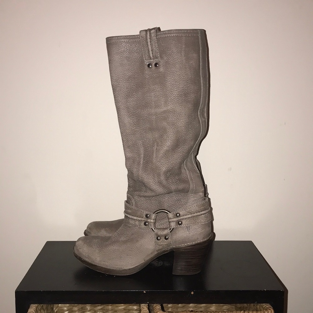 Frye Carmen Harness tall boots👢🎀